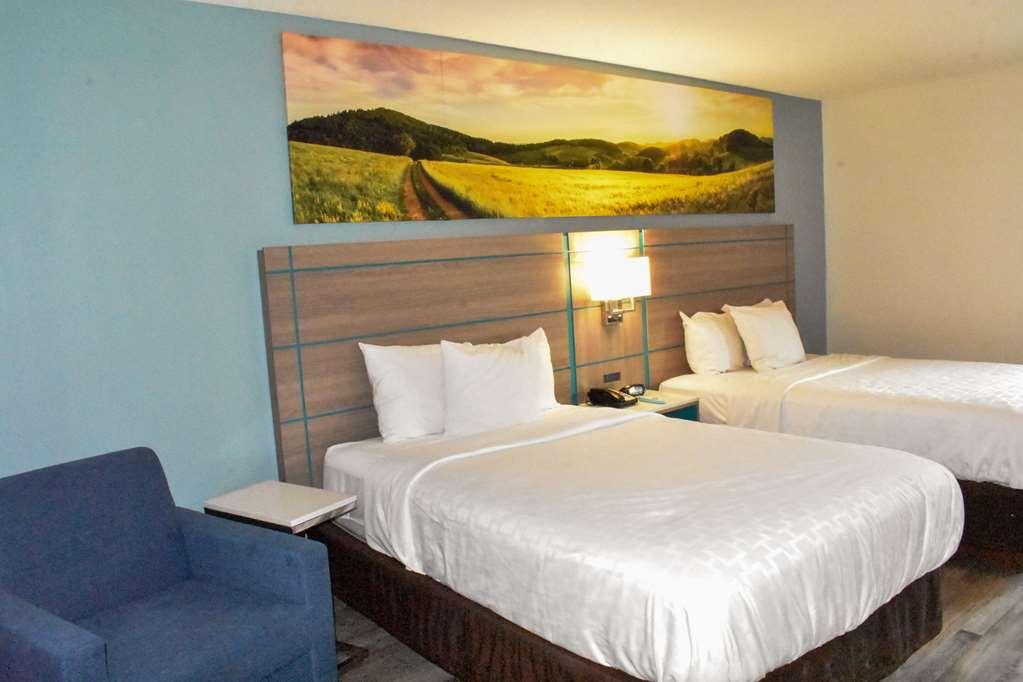 Clarion Pointe Vidalia - Lyons West Hotel Room photo